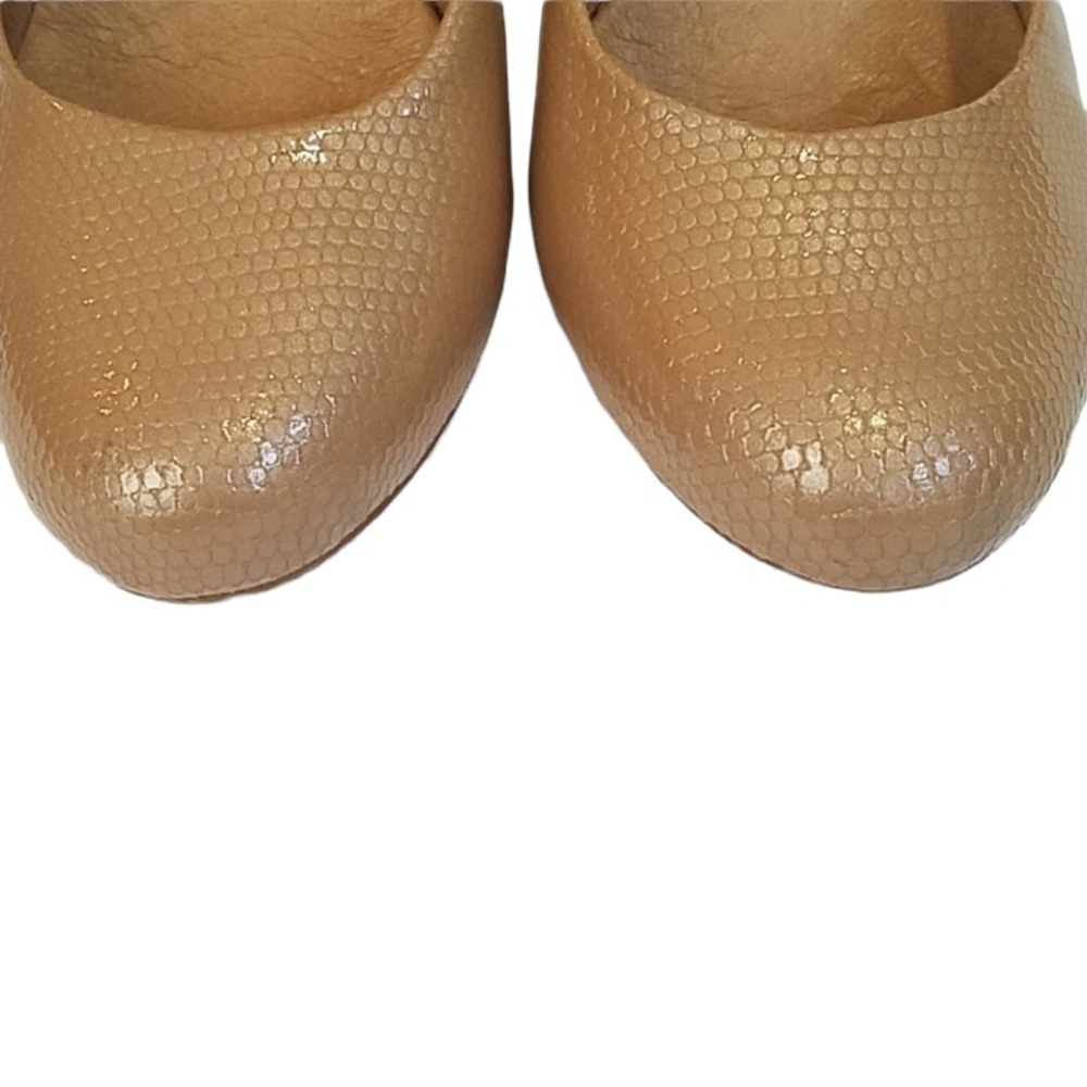 🌸2/$25 Nurture Tan Leather heels pumps slip-on shoes - Picture 3 of 6